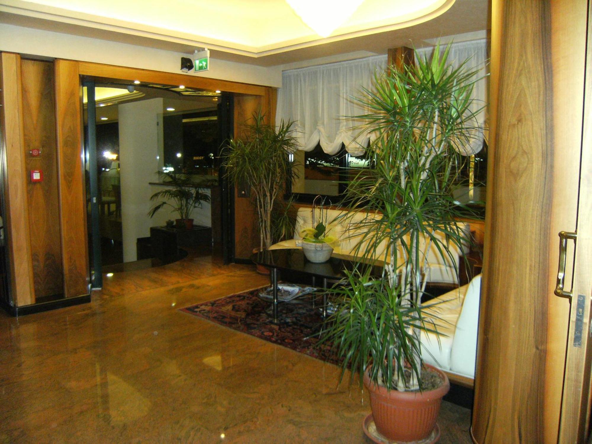 Hotel Europa Бібіоне Екстер'єр фото